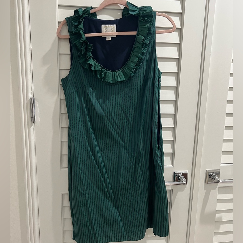 Sail to Sable Green Dress with ruffle M